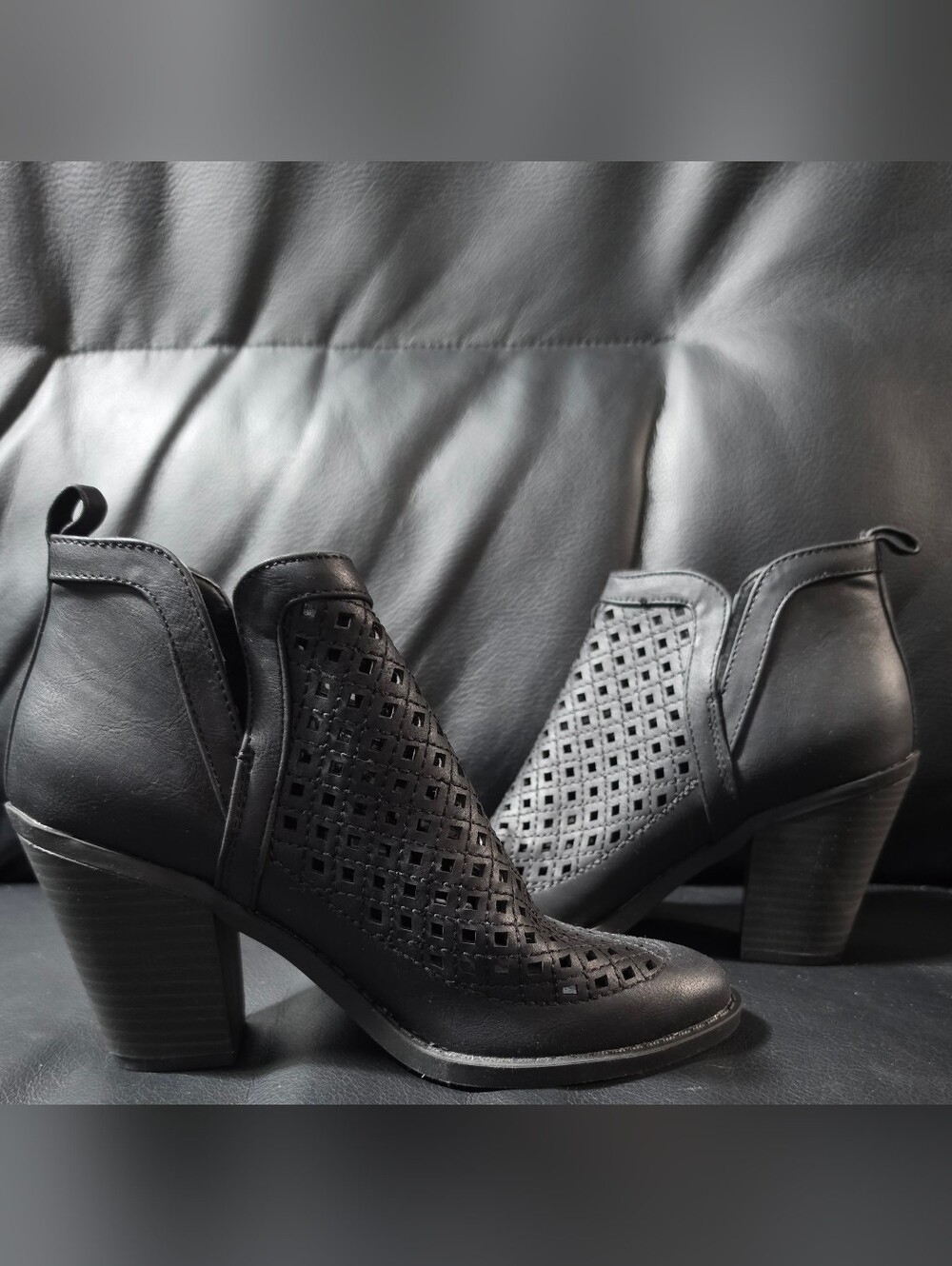 UNIONBAY Black Laser-Cut Block Heel Ankle Booties